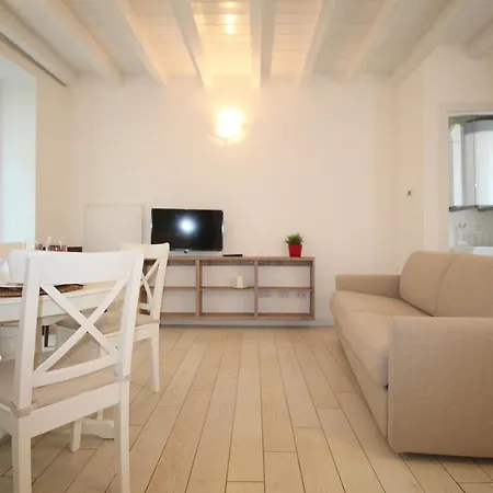 Lakefront Cadorna - Affitti Brevi Italia Daire *